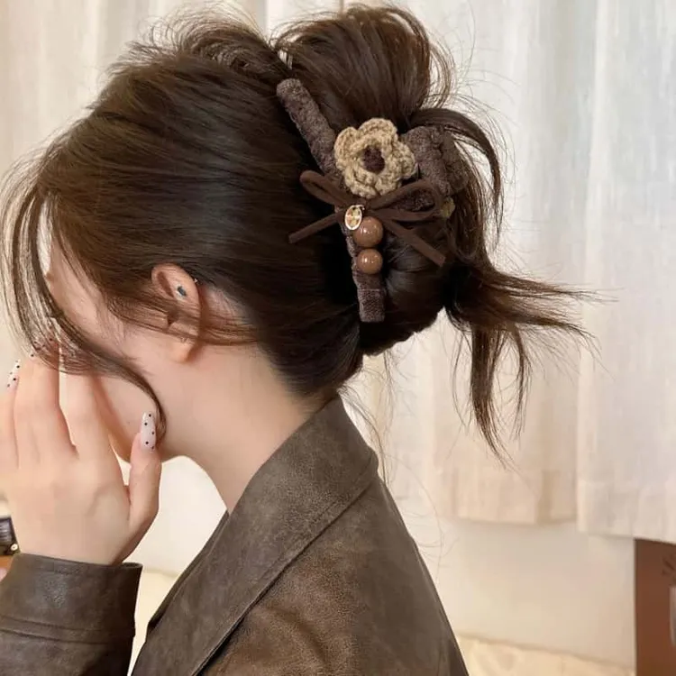 秋冬毛线针织花朵咖色系抓夹女大号发夹后脑勺高级感发量大鲨鱼夹