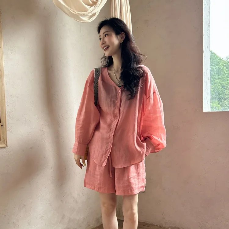 韩版纯色休闲慵懒衬衫套装夏季气质显白V领上衣短裤亚麻宽松套装