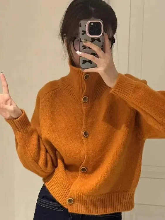 爆款秋冬季新款韩系复古棕扣高领针织衫高级感开衫