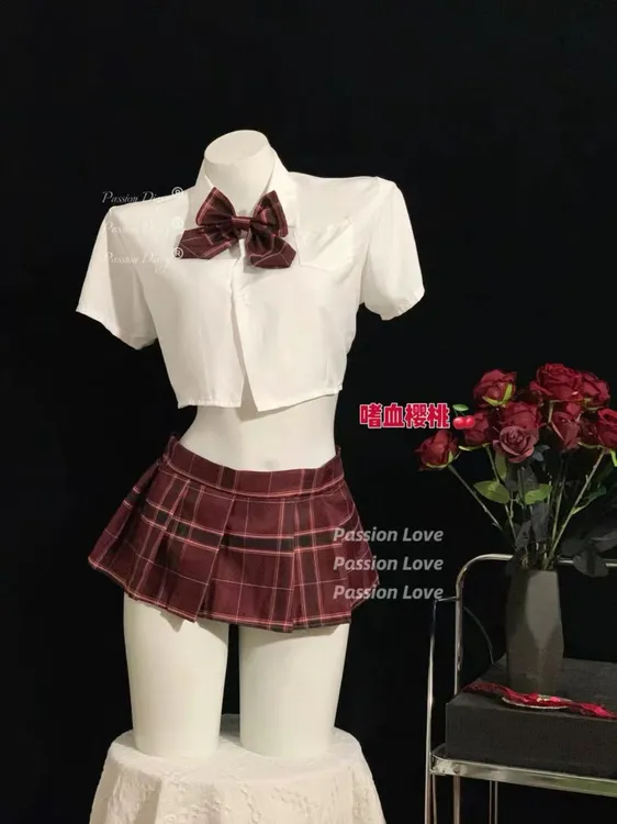 PASSIONLOVE温柔甜美短款jk学院风低腰格子裙套装纯欲遮肉显瘦