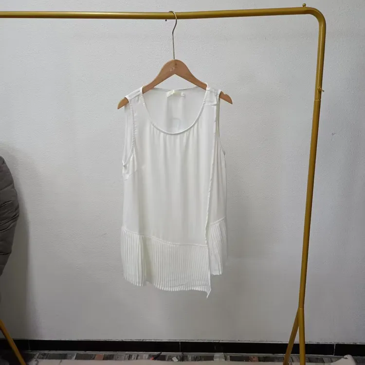 唯琳剪标   C3-4-4134款   白色无袖圆领上衣