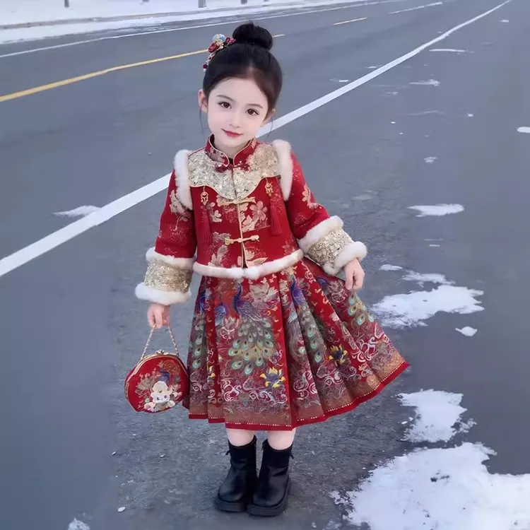 女童国风套装冬季2026新款儿童新中式汉服女大童加绒马面裙两件套