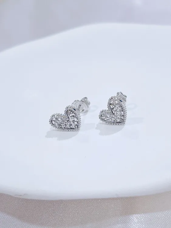 尚晶品珠宝铂金辘珠边偏爱心形耳钉少女轻奢风个性桃心耳饰PT950