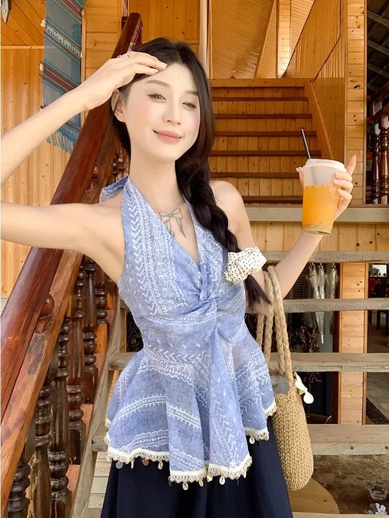 波西米亚印花扭结挂脖吊带背心女夏气质V领辣妹绝美度假裙摆上衣