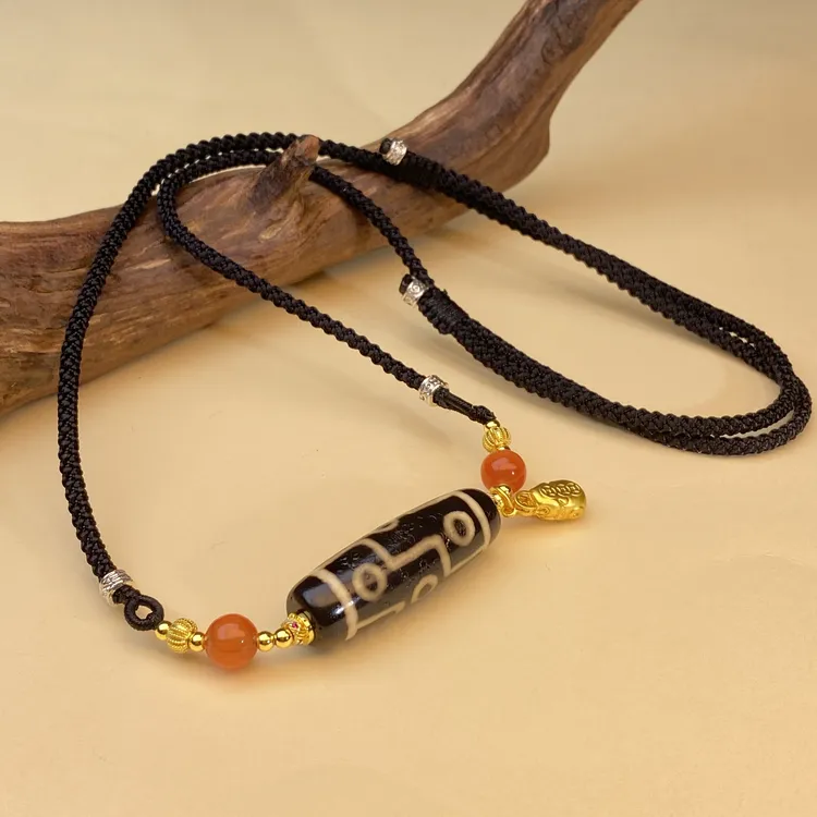 【小北严选】玛瑙DIY吊坠17-25L03X576【多样性发一件】约37*11mm带绳