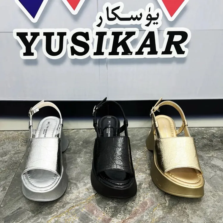 NINA 8610新款凉鞋推荐