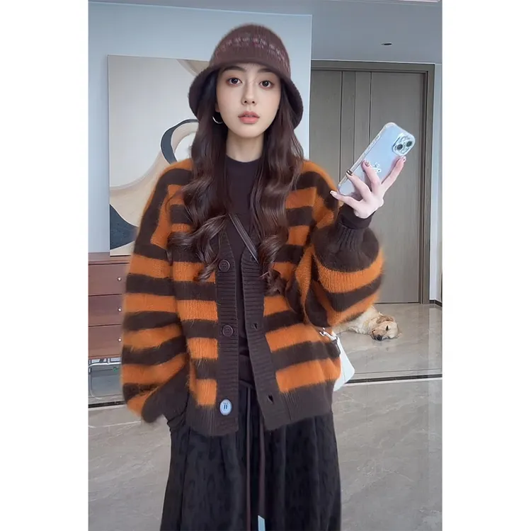 秋冬新款复古慵懒风宽松显瘦撞色条纹V领开衫针织上衣女毛衣外套