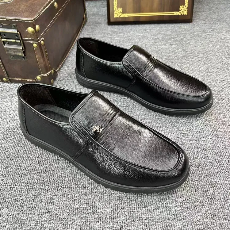 啄木鸟2024秋季新款男士休闲皮鞋男真皮韩版休闲一脚蹬爸爸鞋