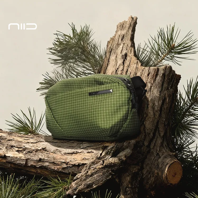 NIID NEO胸包圣诞限定轻量化户外随身包轻便通勤包高级骑行小挎包