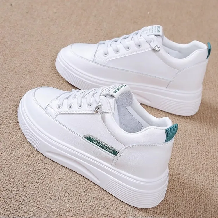 内增高小白鞋女2025新款春夏爆款休闲板鞋女松糕厚底小香风平底鞋