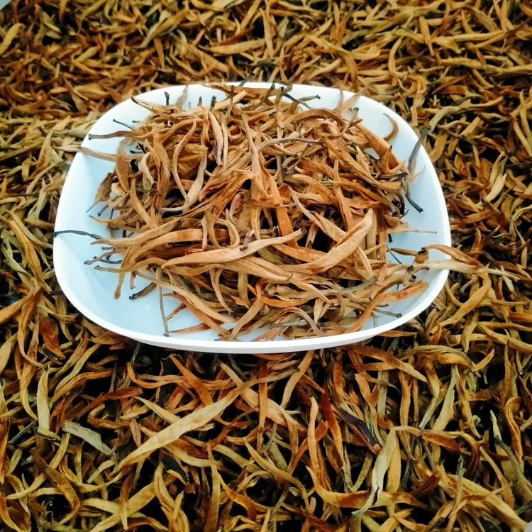 云南滇红大金芽红茶，蜜香，薯香，花果香，柔顺甘甜，香气馥郁
