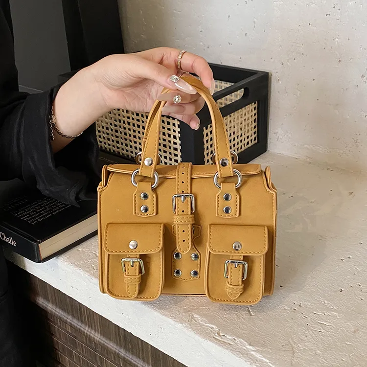 斜跨工装风嘻哈风单肩ins欧美拉链方形斜挎包时尚休闲百搭真皮