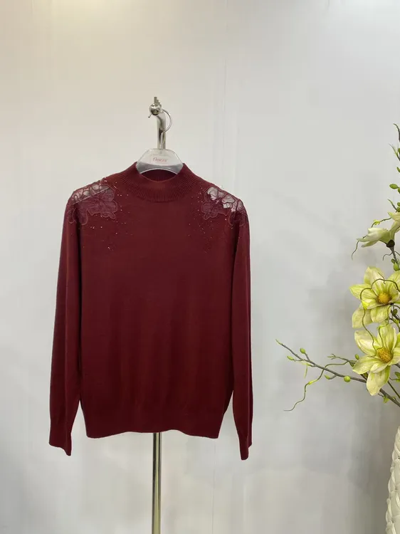 秋冬百搭减龄时尚红色圆领上衣S519