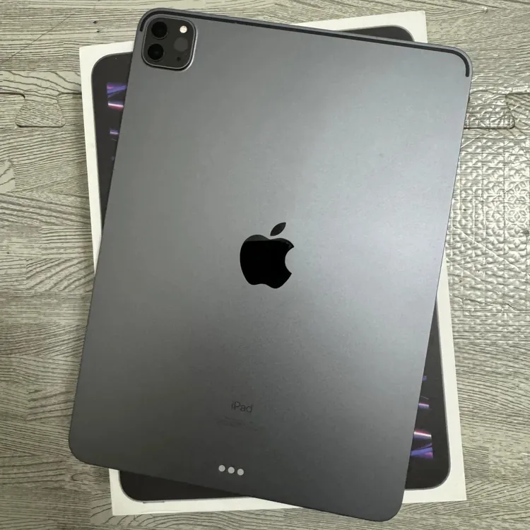 95新 Apple/苹果 iPad Pro学生轻薄办公商务剪辑设计游戏平板电脑