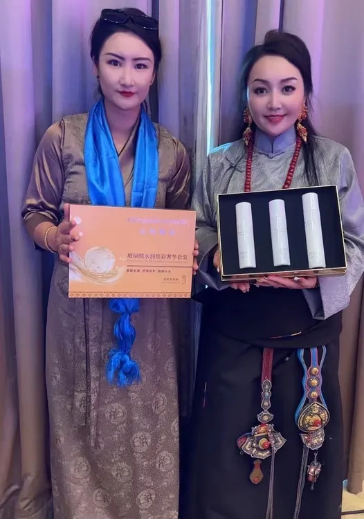 白玛嘎布玻尿酸水润焕彩奢华套装