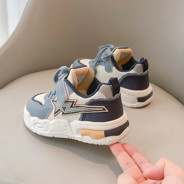 蜡比小星儿童板鞋男童鞋子时尚运动鞋防滑女童休闲鞋2025春秋新款