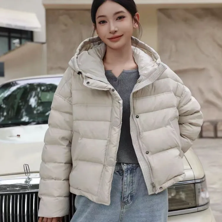 时尚白鸭绒羽绒服女冬季韩版显瘦吸铁石小个子保暖短外套