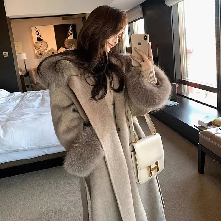双面呢子大衣女冬季高级感仿狐狸毛中长款收腰气质连帽慵懒呢外套