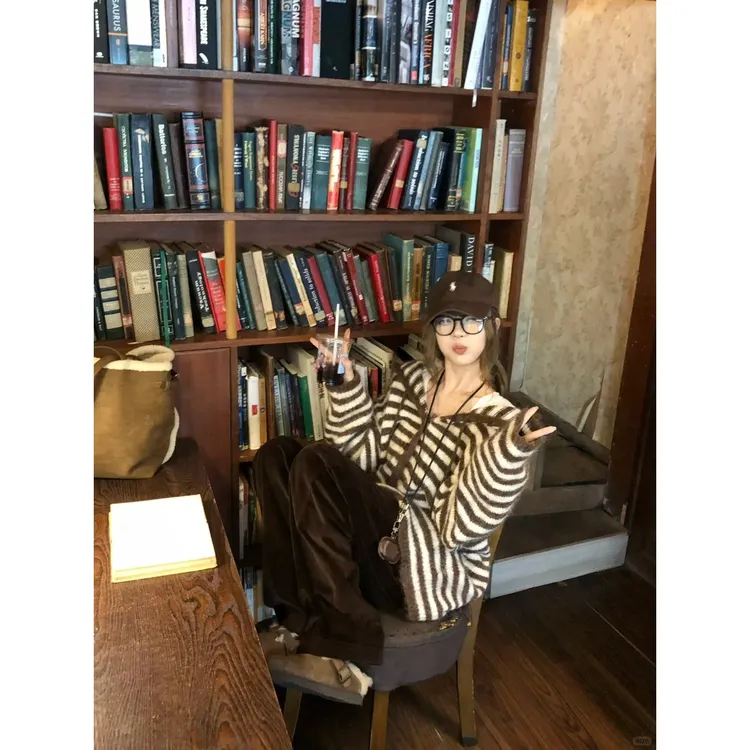 条纹休闲秋冬可外穿睡衣女款开衫连帽外套针织软糯琥珀流光风上衣