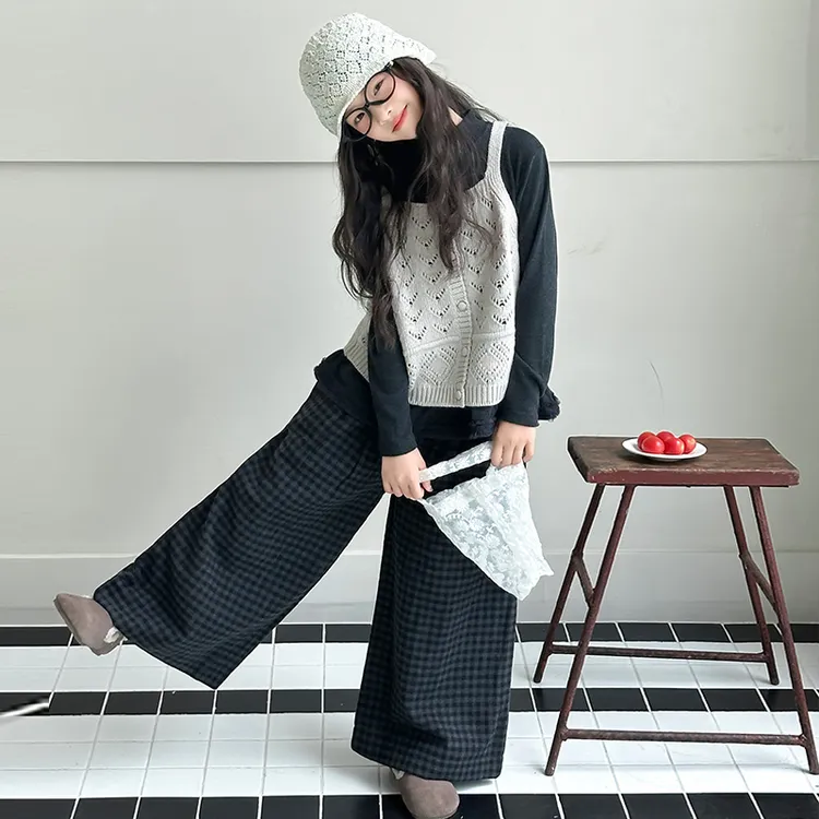女童秋装套装2025新款韩系中大童马甲毛衣花边T百搭格子裤三件套