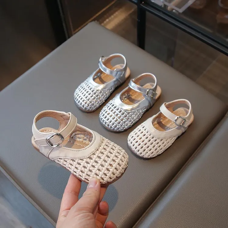 女童简约纯色包头凉鞋2025夏季新款软底中大童百搭镂空编织公主鞋