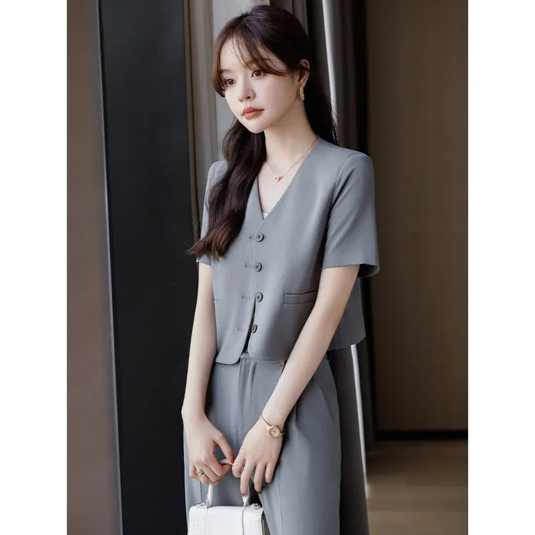 灰色短袖休闲西装套装女夏薄款2025夏季休闲短款小西服外套裤夏天