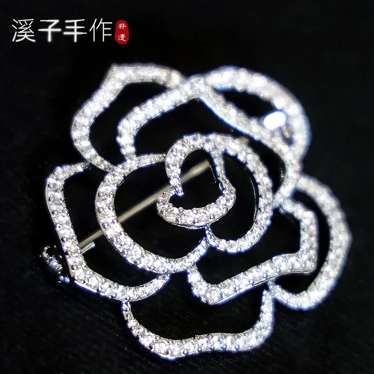 铜锆石胸针 新款镂空玫瑰花别针女高档轻奢小香风山茶花胸花配饰
