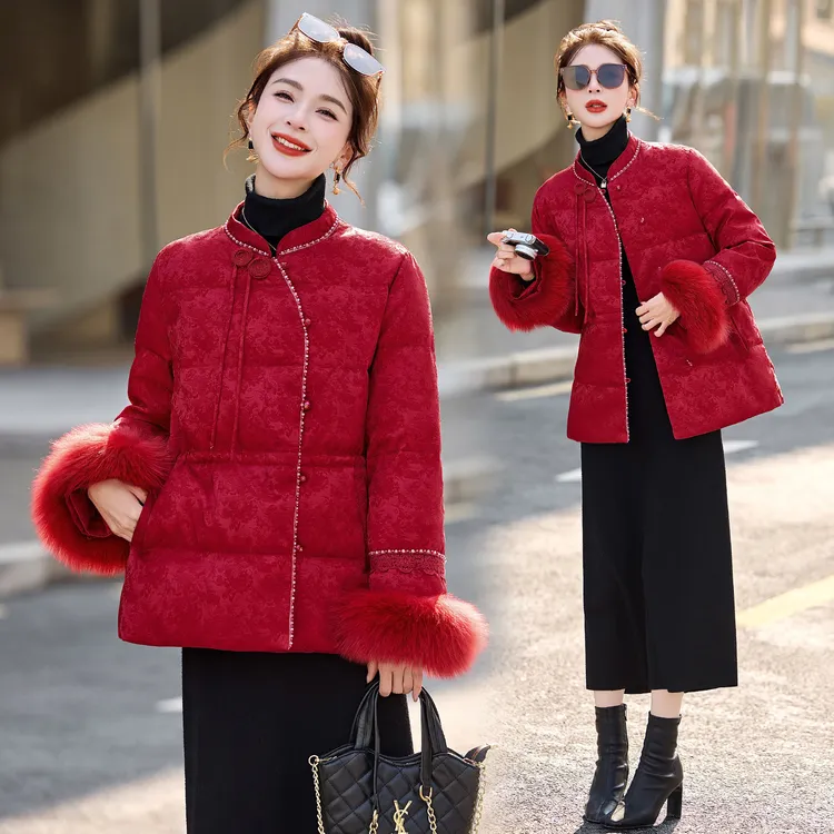 新中式国风钉珠提花羽绒服女2025年冬季新款狐狸毛白鸭绒短款外套