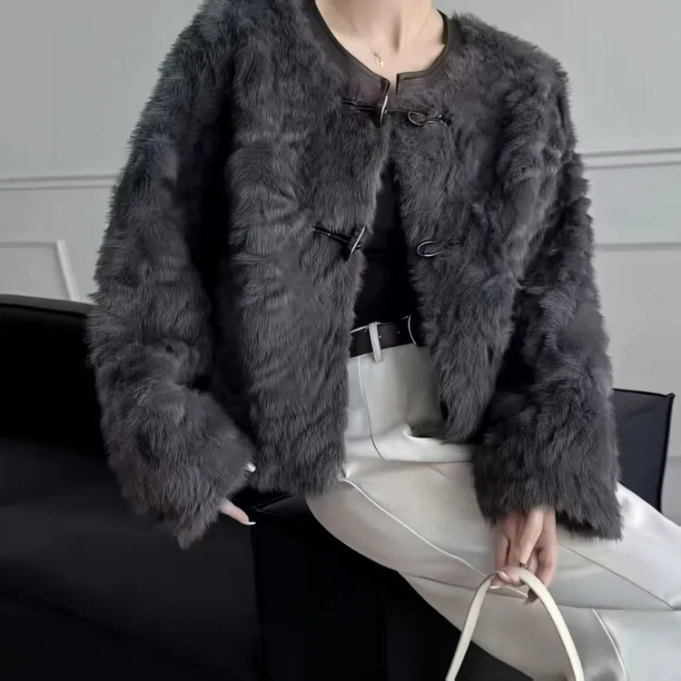 2025冬季新款小湖洋花狐马蹄袖时尚百搭毛毛外套洋气轻奢