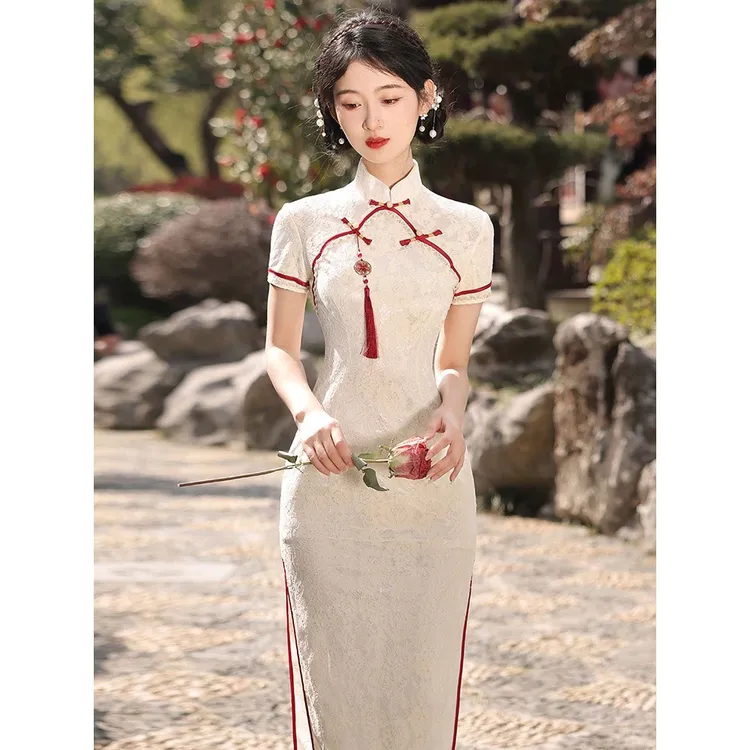 旗袍2025新款夏季香槟色新中式连衣裙平时可穿改良少女年轻款订婚