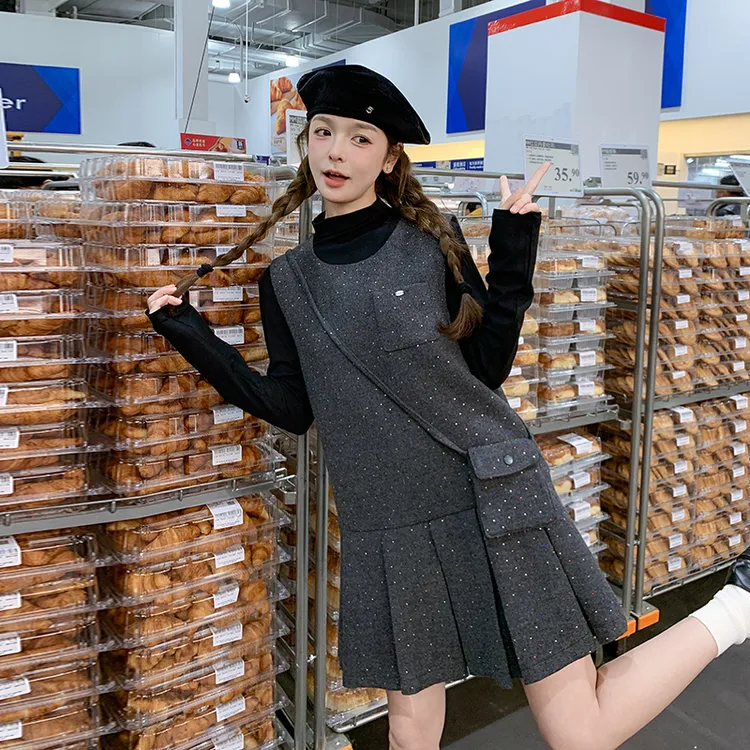 灰色富家千金连衣裙套装女小个子2025春新款法式百褶背心裙两件套