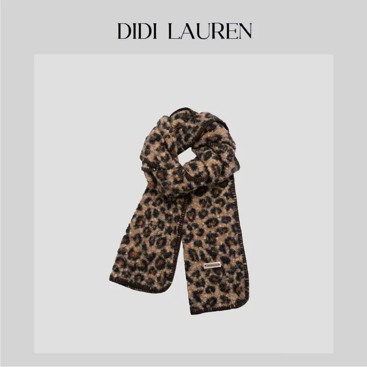 DIDI LAUREN“氛围神器”时髦大气精致款豹纹毛圈呢毛围巾