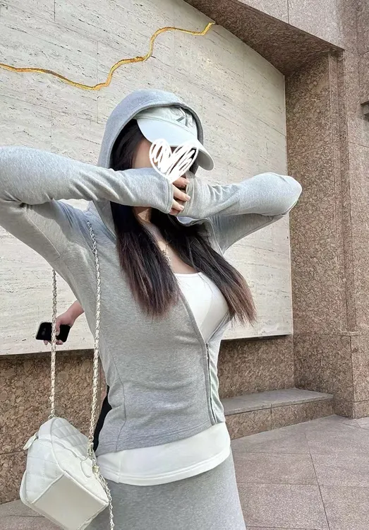十三行 慵懒风垂感半身裙连帽开衫背心三件套