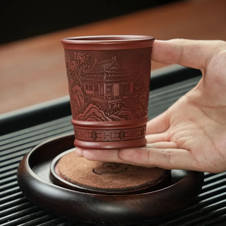 宜兴正宗原矿紫砂龙血砂纯手工刻蝶舞富贵春高档紫砂茶器主人杯