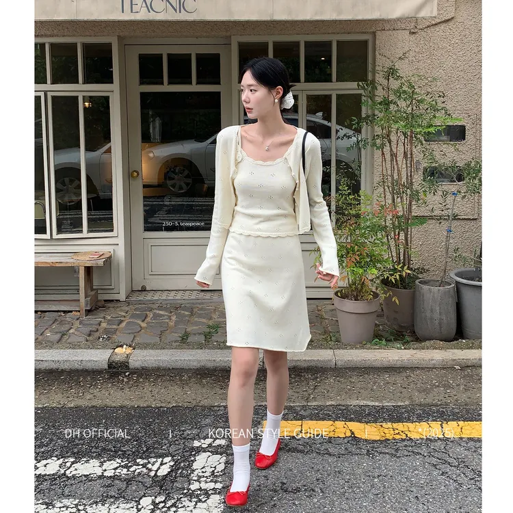 DH OFFICIAL 大花【清雅诗篇 suit】温柔钩花吊带+半裙毛织三件套