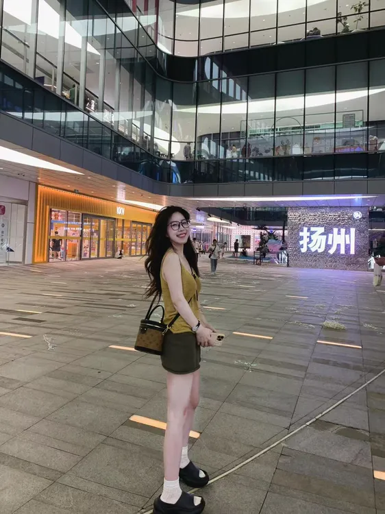 夏季2025新款韩系休闲简约针织上衣吊带百搭显瘦高腰休闲短裤女