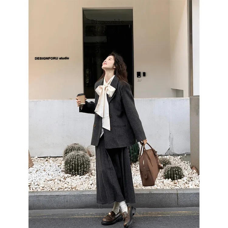 高级感气质减龄衬衫外套半身裙套装女2025秋冬慵懒宽松百搭三件套