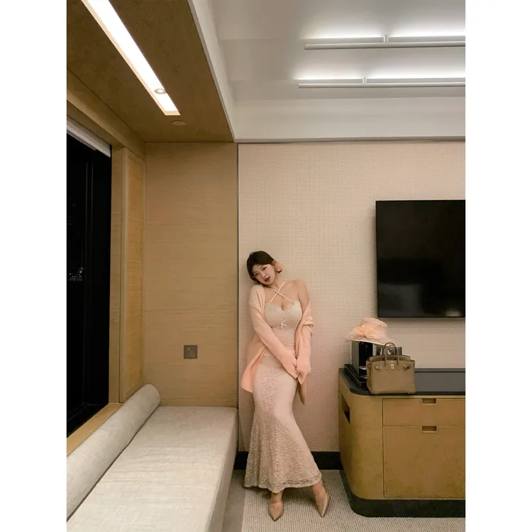 周白子 9/8 20:00 新品【樱花酥】微胖蕾丝吊带半裙女套装ZTVQ1765