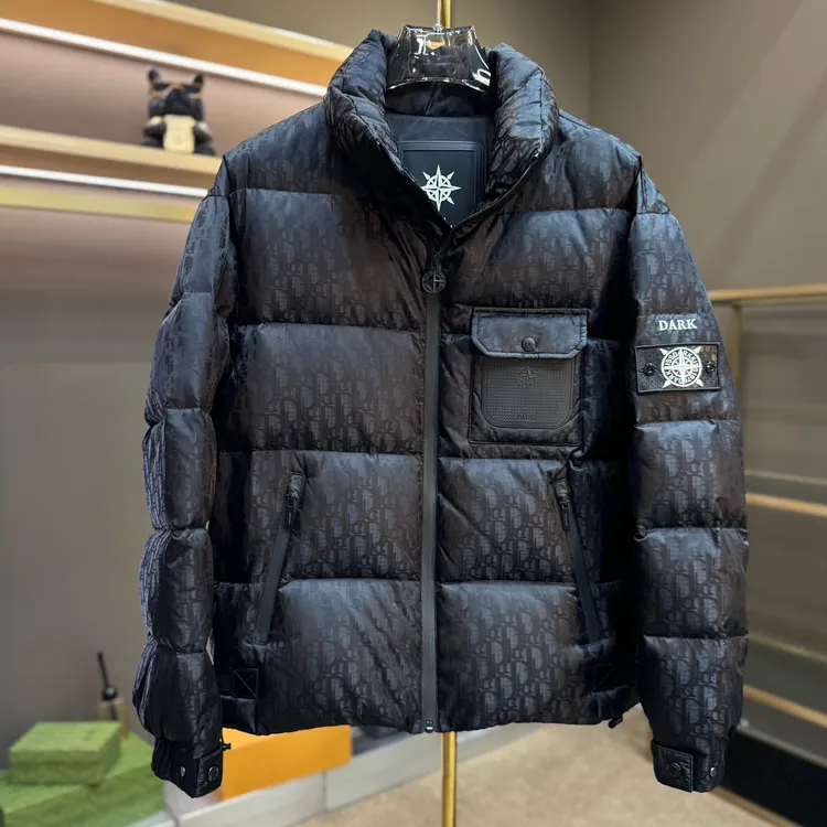 【巴黎新品男士羽绒服】轻奢 重工黑武士 立领加厚男士羽绒服980