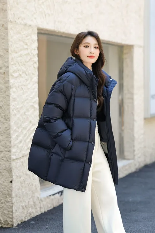 韩版连帽中长款90白鸭绒羽绒服女时尚宽松2025冬新款云朵泡芙6518