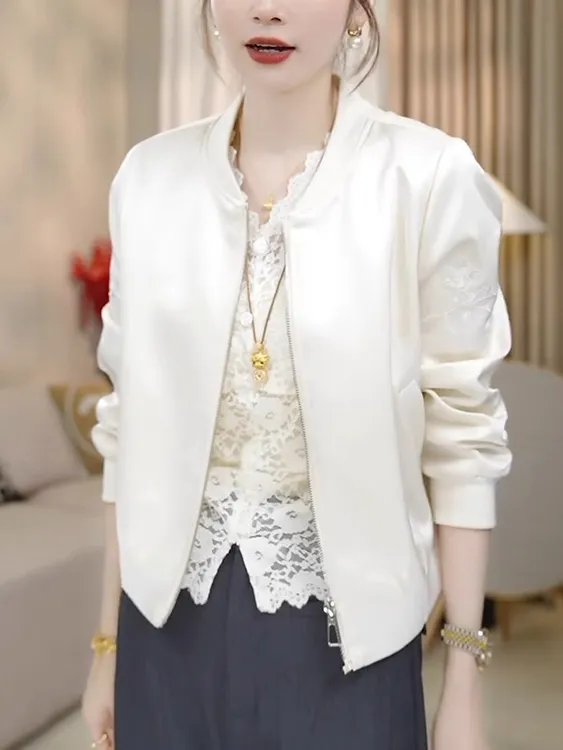 0610高级感短款外套女气质上衣春秋大码小个子香槟白棒球服长袖