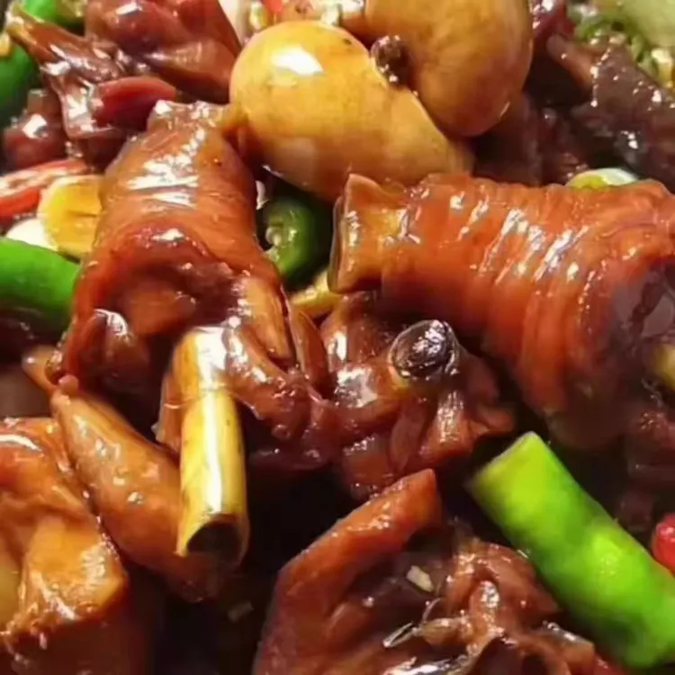 临沂一把炒鸡木柴明火炒制