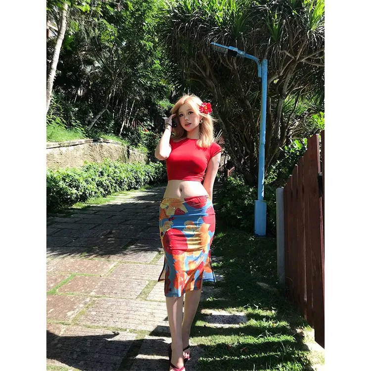 辣妹套装度假镂空海岛短袖上衣露背夏季修身印花开叉半身裙两件套