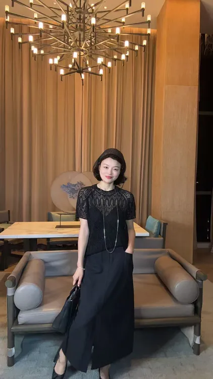 TANTAN 百搭显瘦黑色气质镂空T恤1534