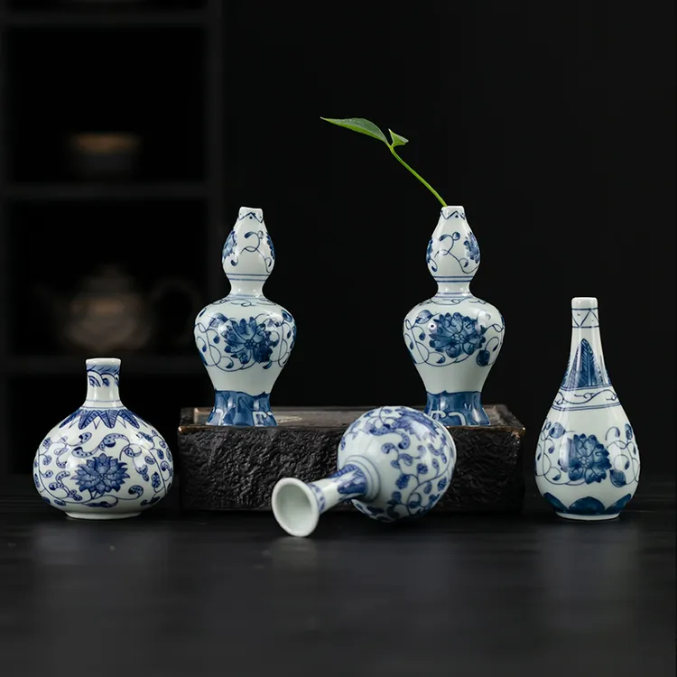 青花瓷花瓶摆件景德镇瓷器复古客厅装饰工艺品高级感陶瓷插花花瓶