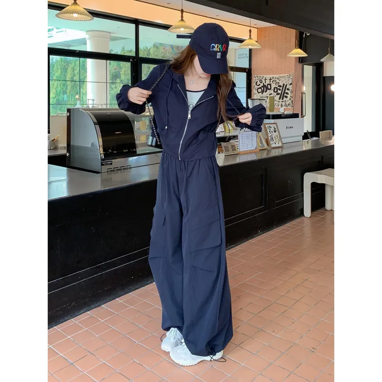 印花吊带拉链连帽外套休闲裤套装女2025秋美式酷飒工装随性三件套