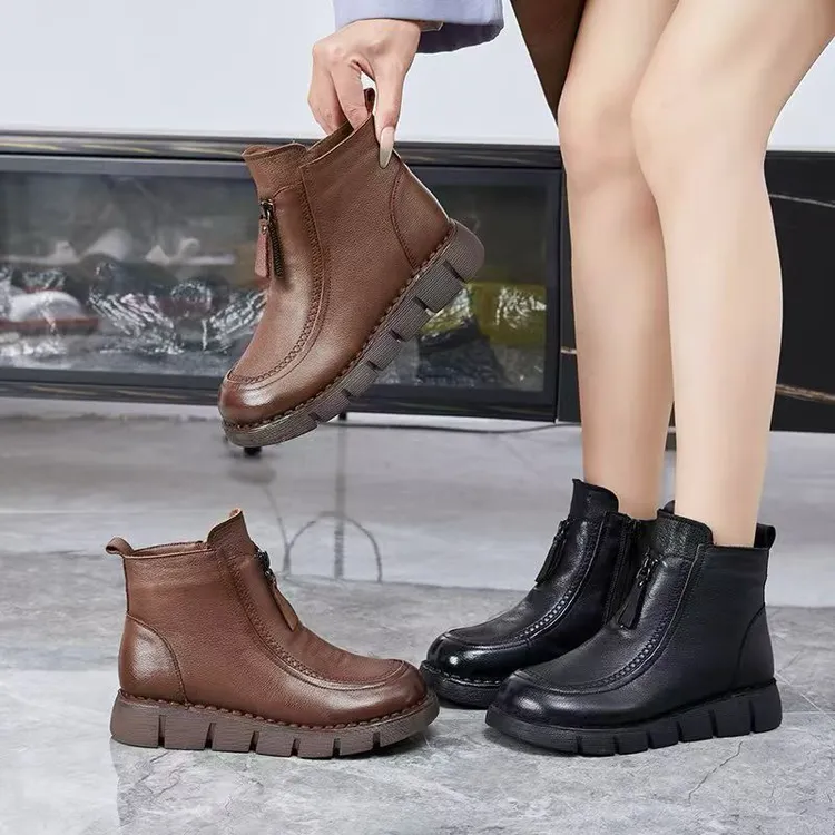 25615牛皮防滑软底加绒女靴