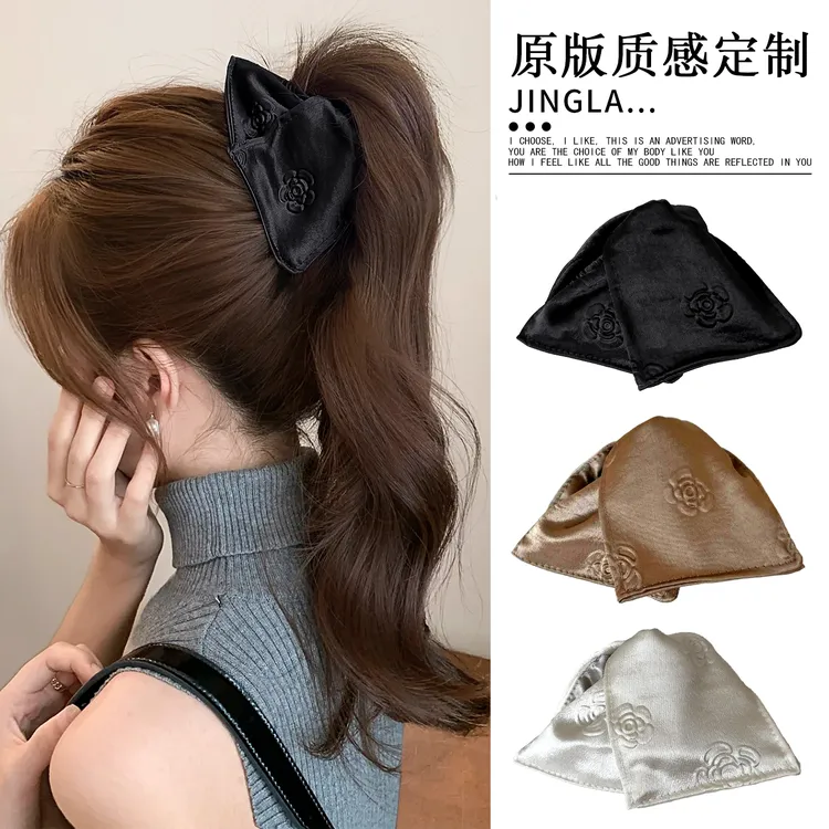 缎面贝壳三角抓夹女高级感2025新款高马尾发夹鲨鱼夹头发夹子发饰