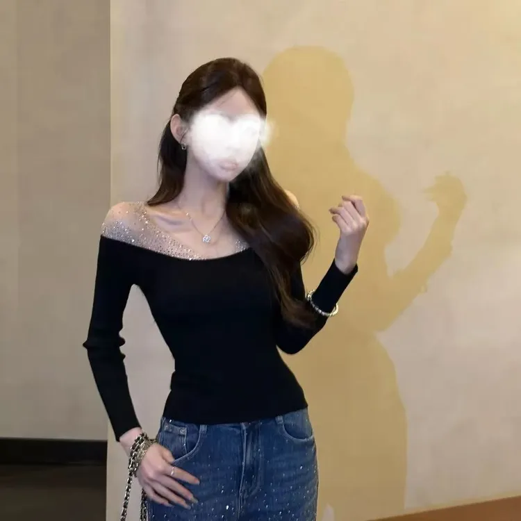 设计感重工薄纱烫钻一字领上衣女秋冬季新款修身显瘦气质上衣8209