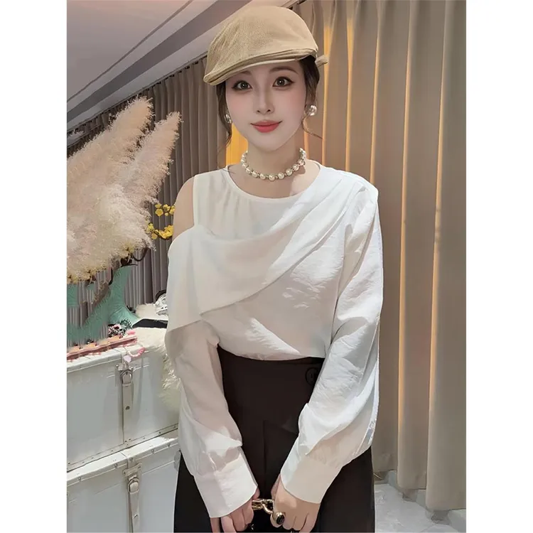 今年流行漂亮别致绝美上衣高级感减龄白色露肩荷叶边长袖衬衫女秋